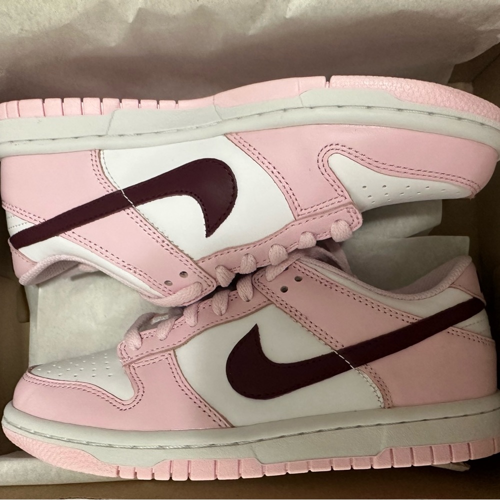 NIKE DUNK LOW